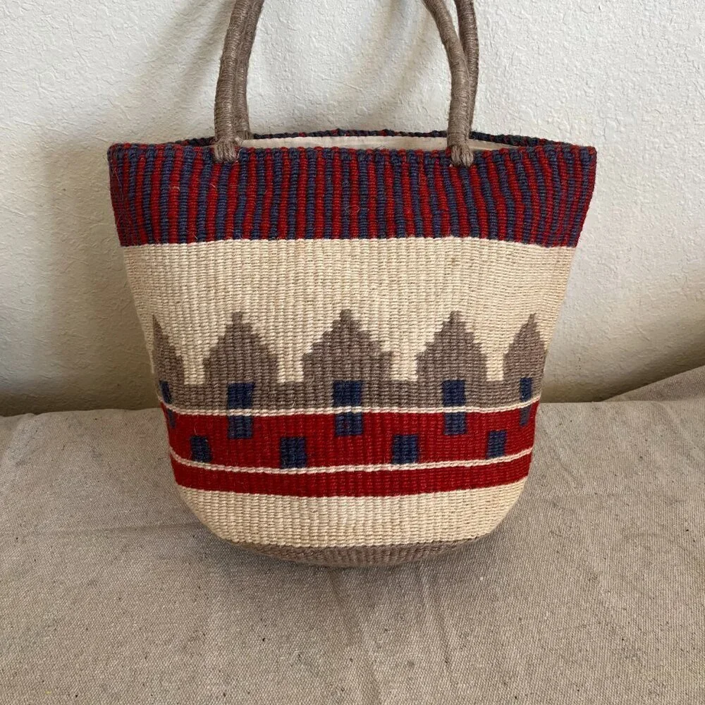 Natural Fiber Woven Lined Doubled Handle Flee Market/Shopping Basket/Tote - Picture 3 of 11
